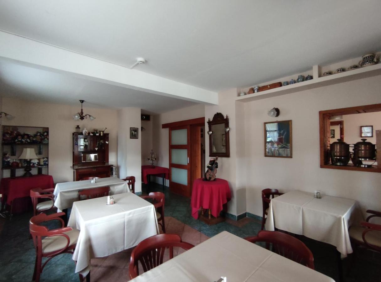 Fortuna Hotel Мішкольц Екстер'єр фото