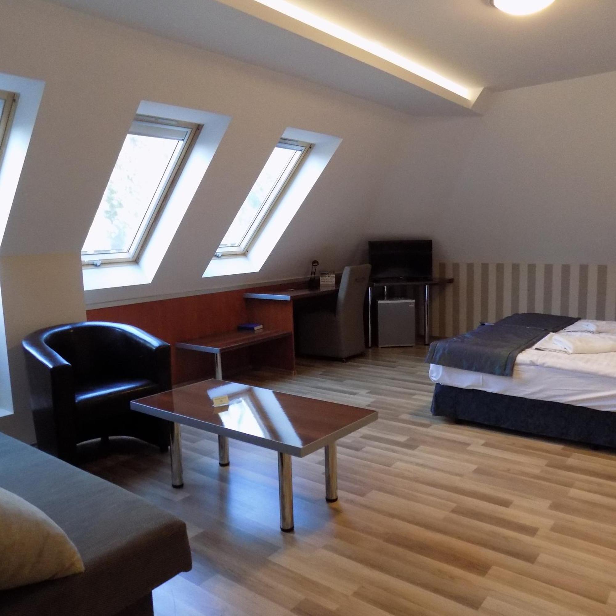 Fortuna Hotel Мішкольц Номер фото