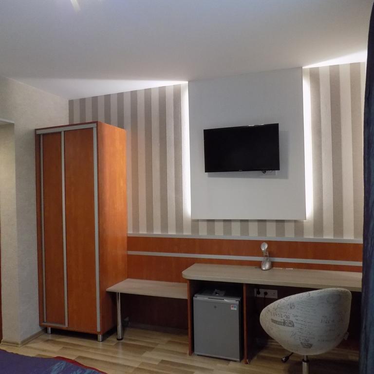Fortuna Hotel Мішкольц Екстер'єр фото
